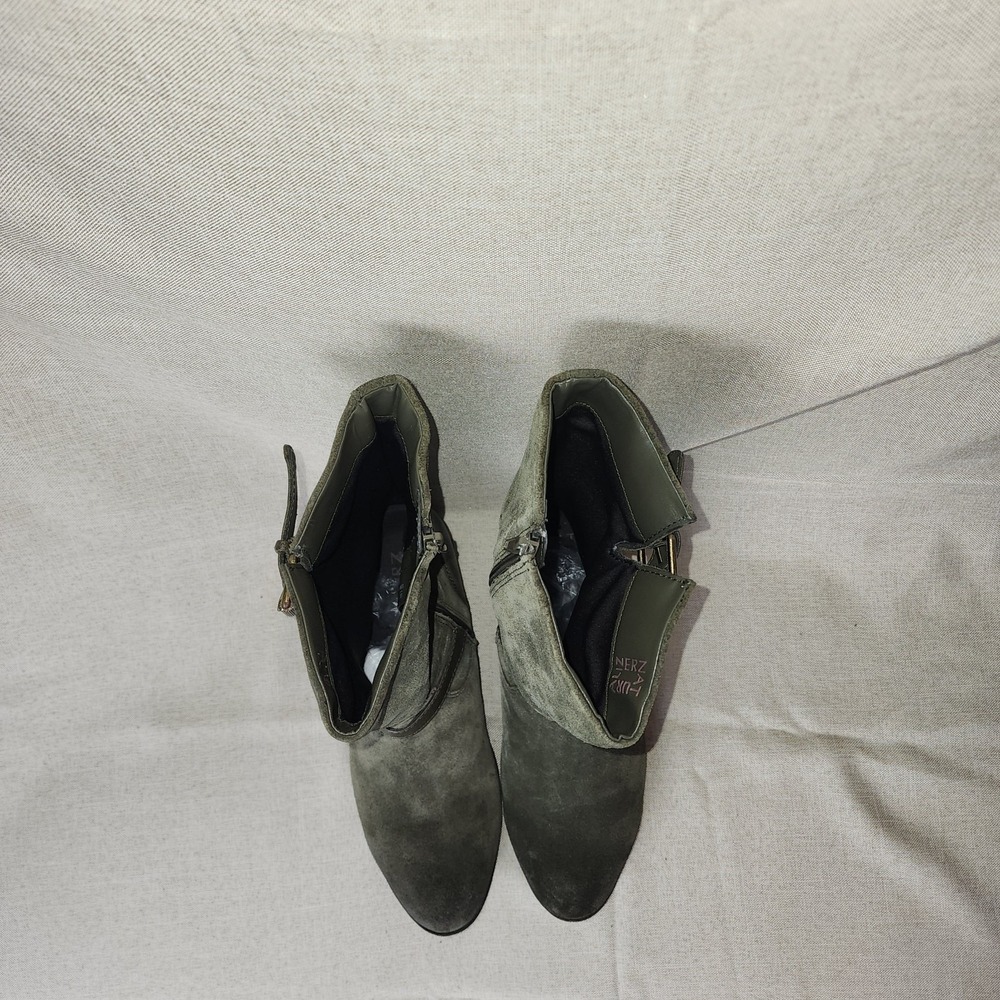 Naturalizer Green Ankle Boots - Picture 8 of 10
